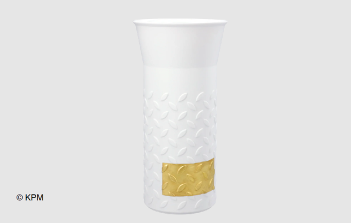 cabro brunito su smalto oro su vaso di porcellana - Rivestimenti Decorativi a base Oro e Metalli Preziosi